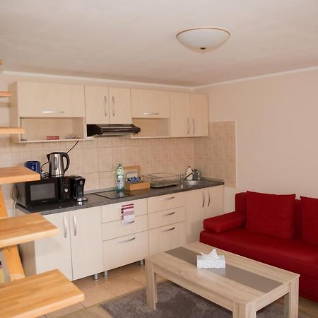 Apartament Alpha Apartment บิสตริซา ภายนอก รูปภาพ