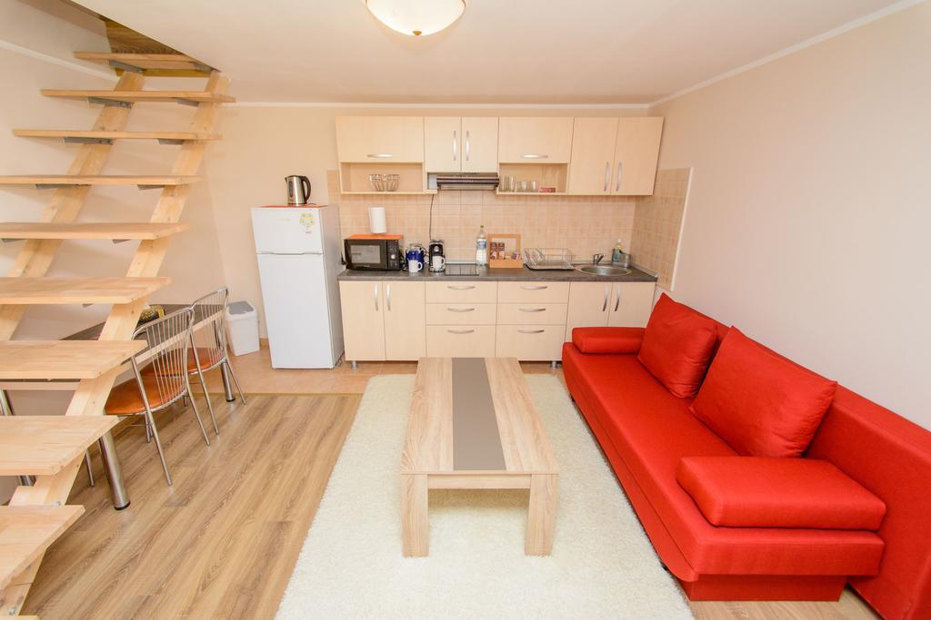 Apartament Alpha Apartment บิสตริซา ภายนอก รูปภาพ